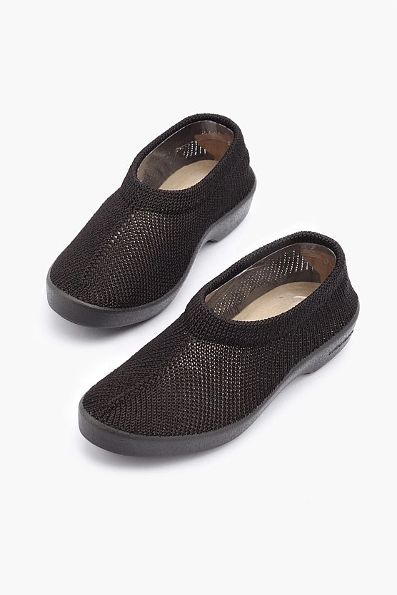 Arcopedico on sale knit shoes